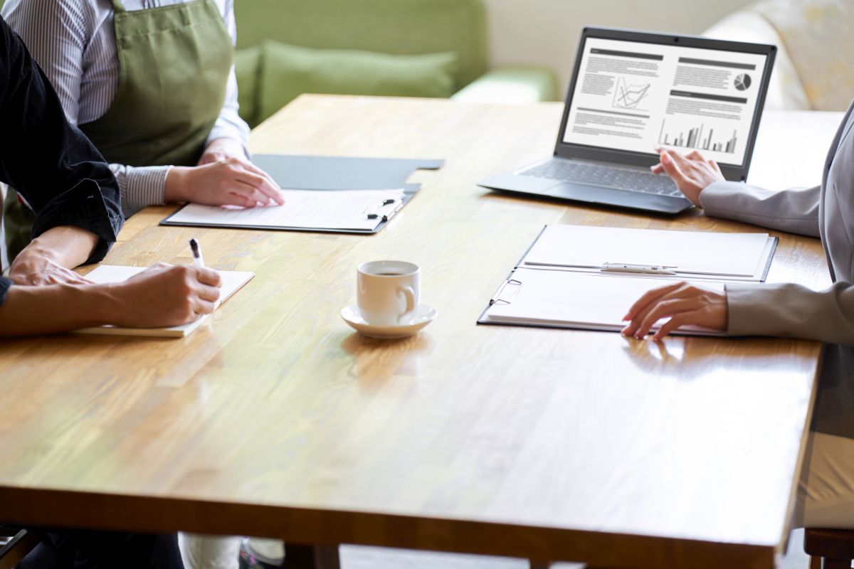 Qué hace un consultor SEO y cuándo contratarlo